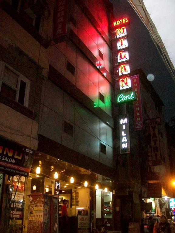 Hotel Milan Continental Delhi  Bagian luar foto