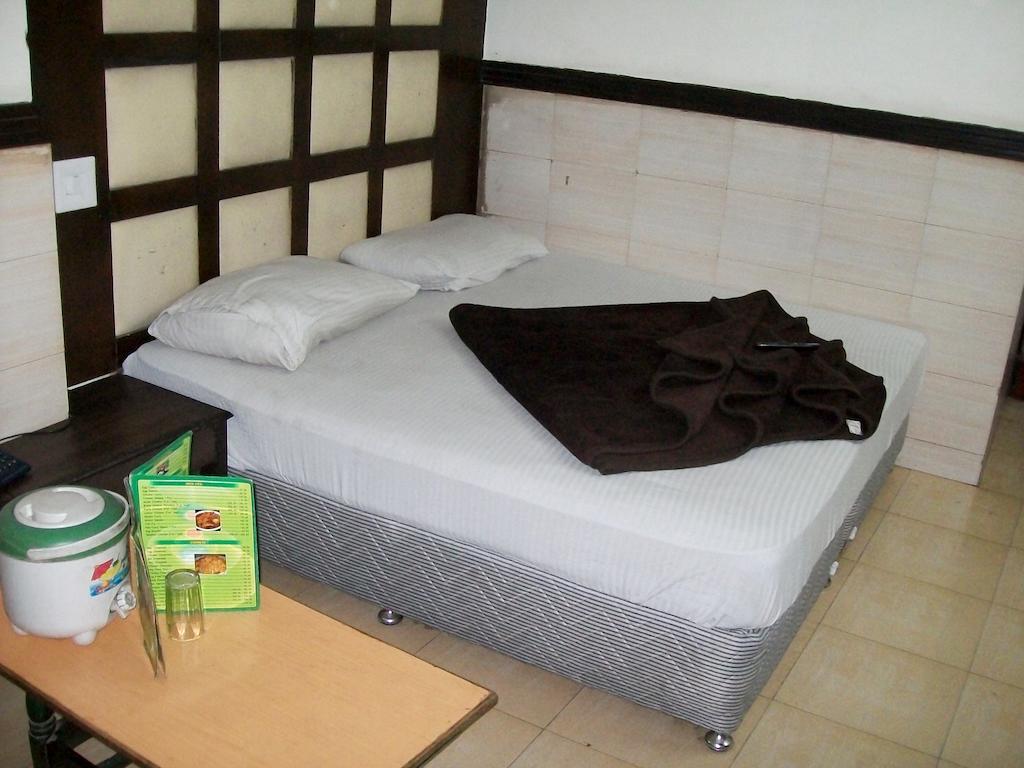 Hotel Milan Continental Delhi  Ruang foto